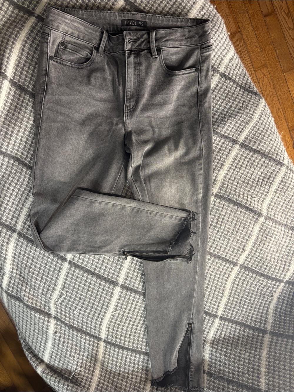Level 99 Women's Gray Skinny Jeans with Ankle Zippers
